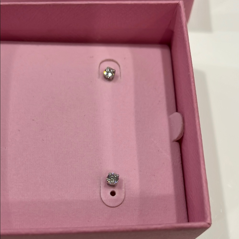 SWAROVSKI CRYSTAL ROUND STUD EARRINGS BRAND NEW - Picture 3 of 5